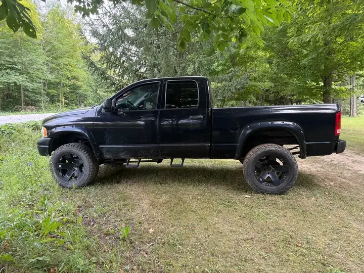 Dodge Ram 1500 2003 photo 3