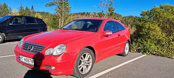 Mercedes-Benz C180 2002 photo 3