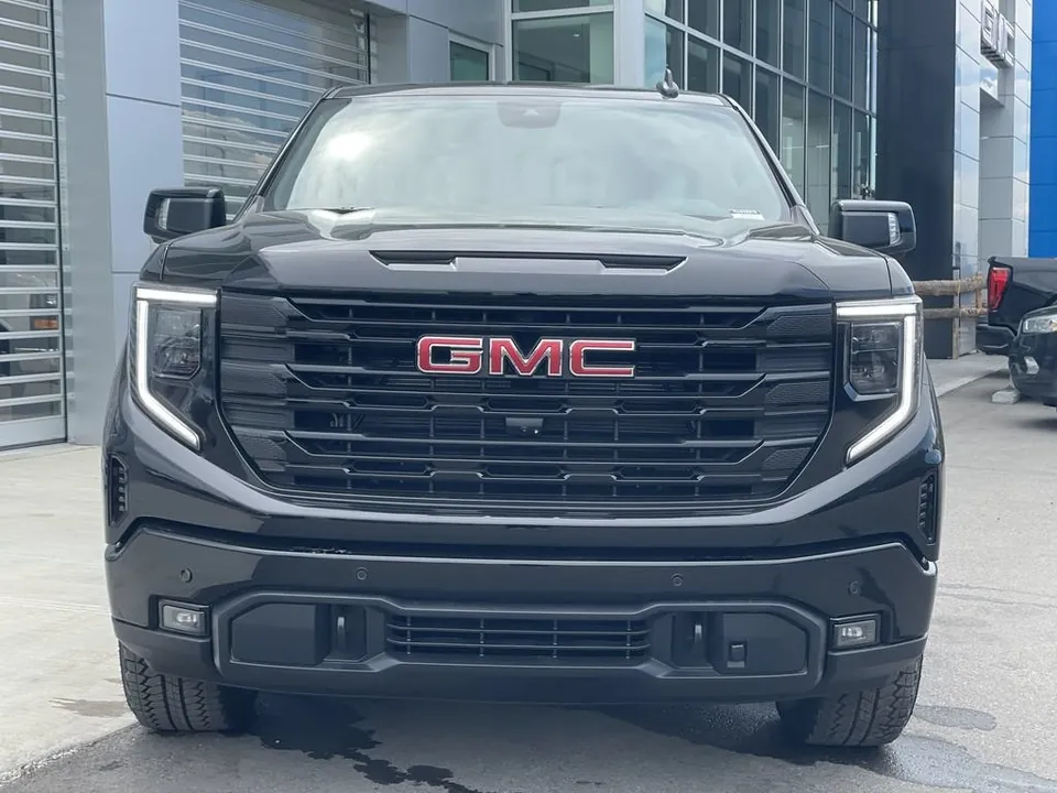 GMC Sierra 1500 2026 photo 2