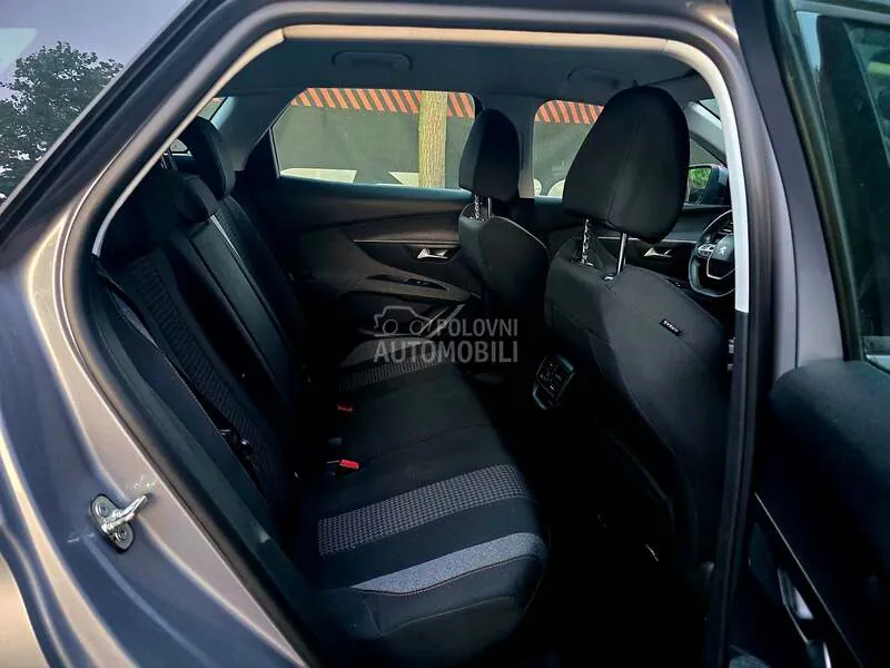 Peugeot 3008 2018 photo 4