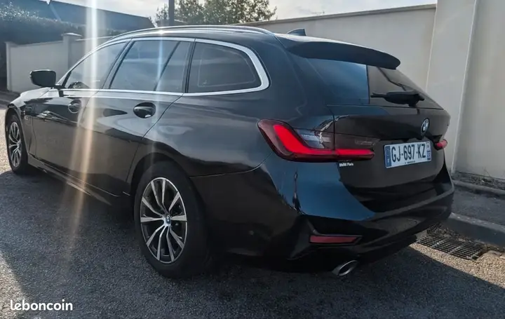 BMW Série 3 2022 photo 4