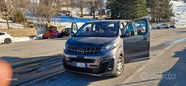 Opel Zafira 2019 photo 2