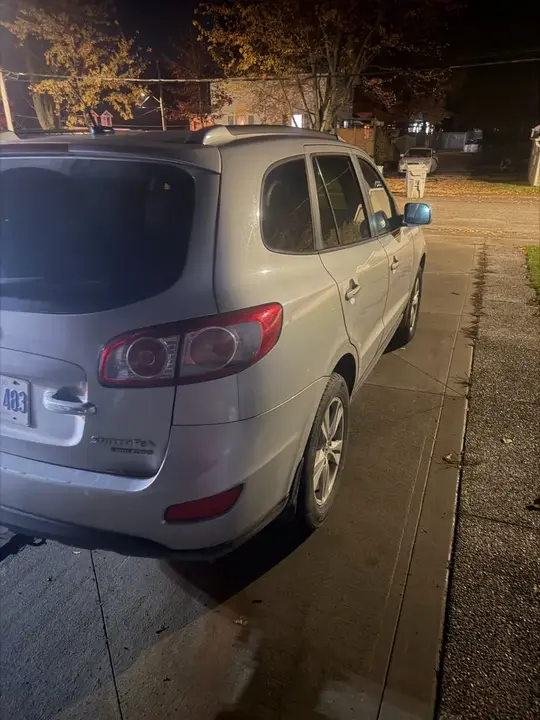Hyundai Santa Fe 2010 photo 5