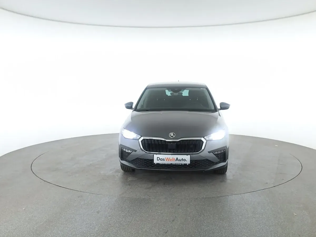 Skoda Scala 2025 photo 2