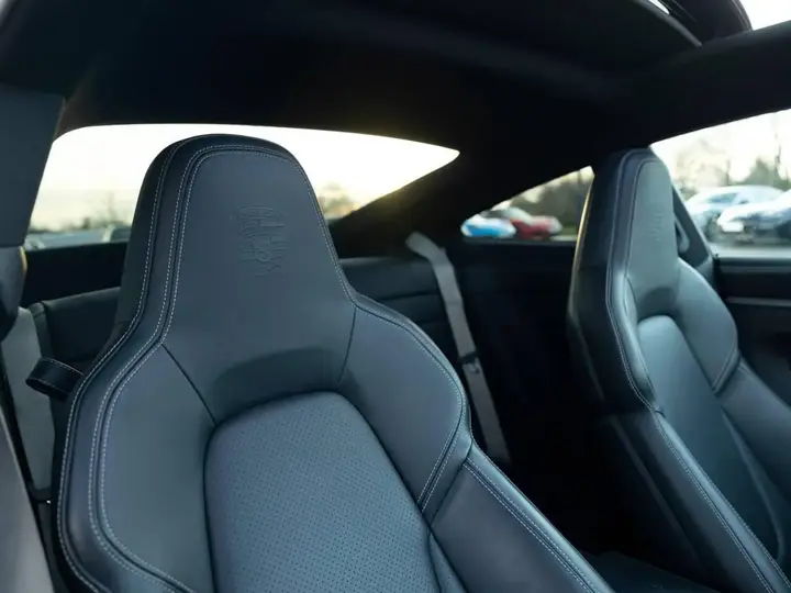 Porsche 911 2019 photo 5