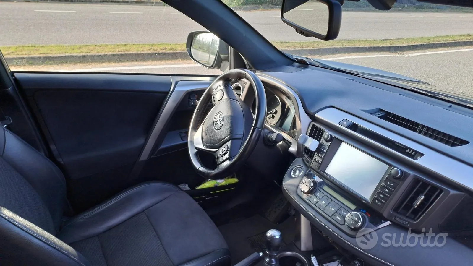 Toyota Rav4 2016 photo 4