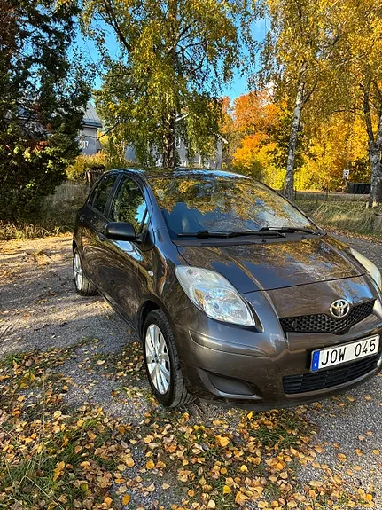 Toyota Yaris 2009 photo 2