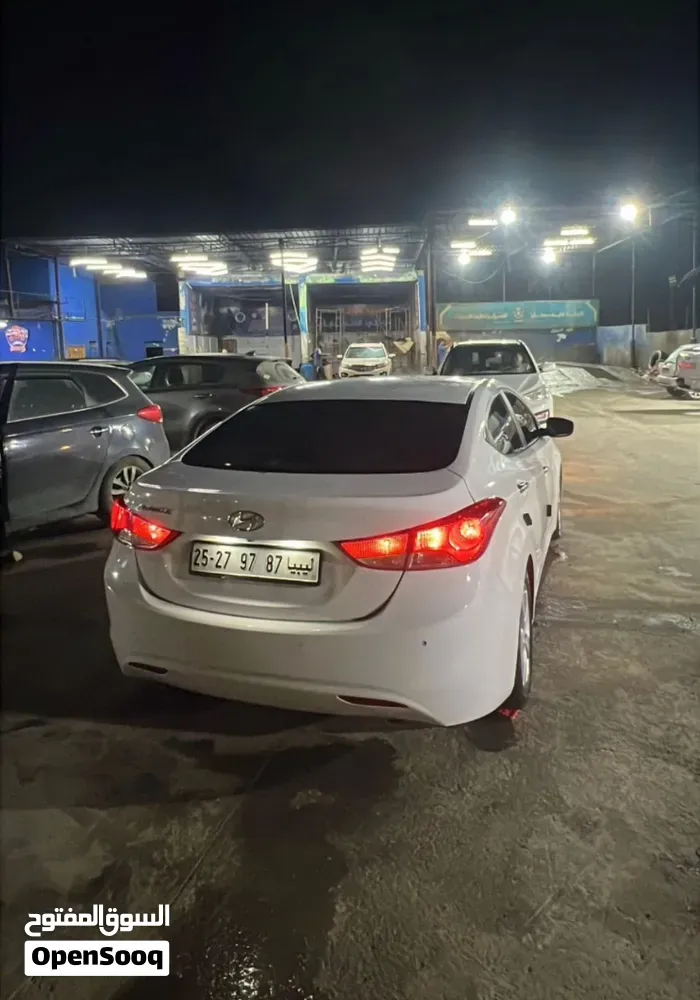 Hyundai Elantra 2012 photo 3