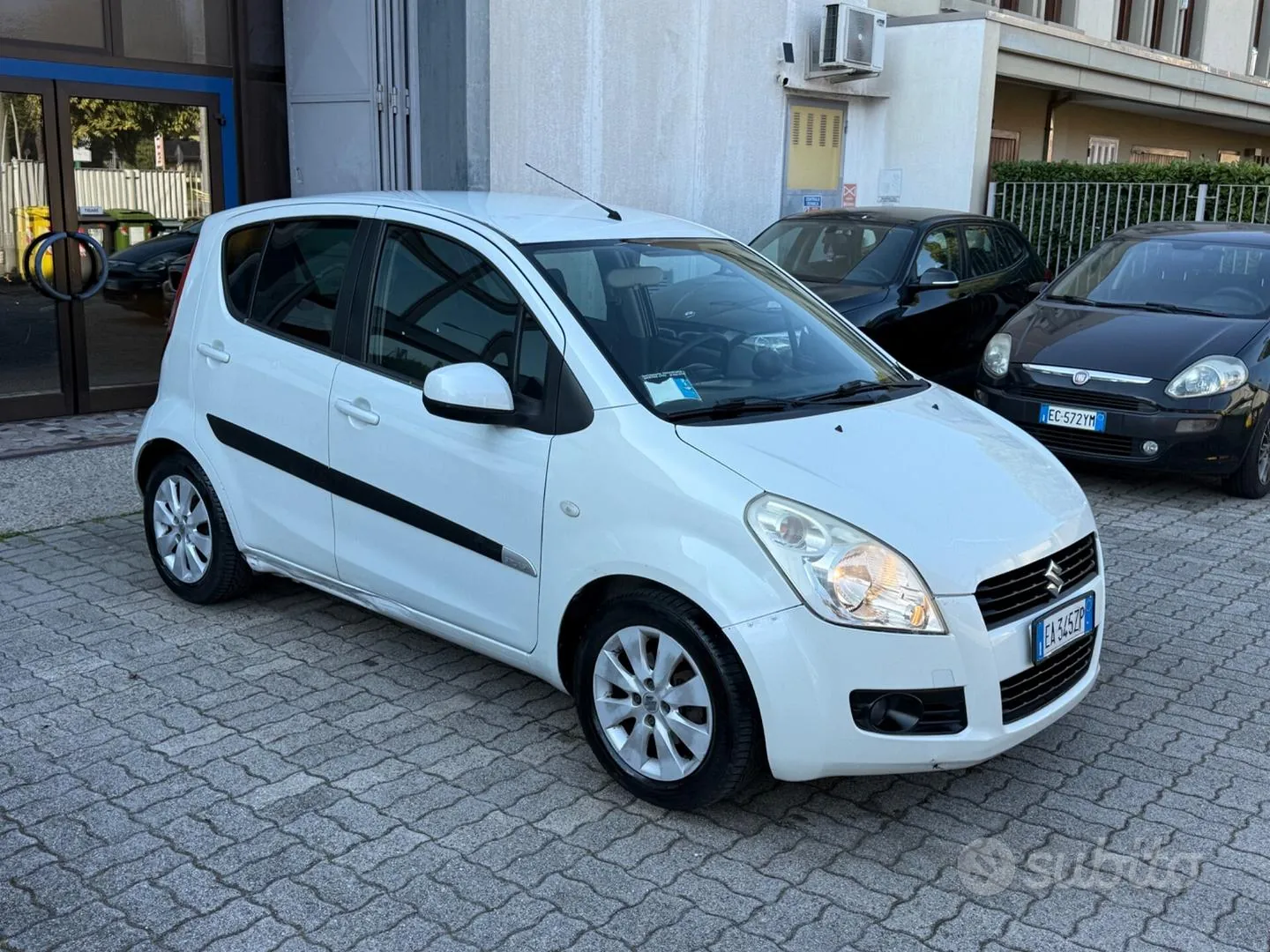 Suzuki Splash 2010 photo 5