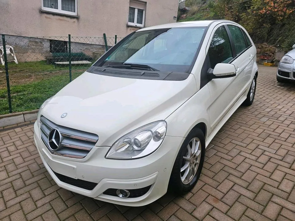 Mercedes-Benz B170