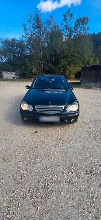 Mercedes-Benz C180