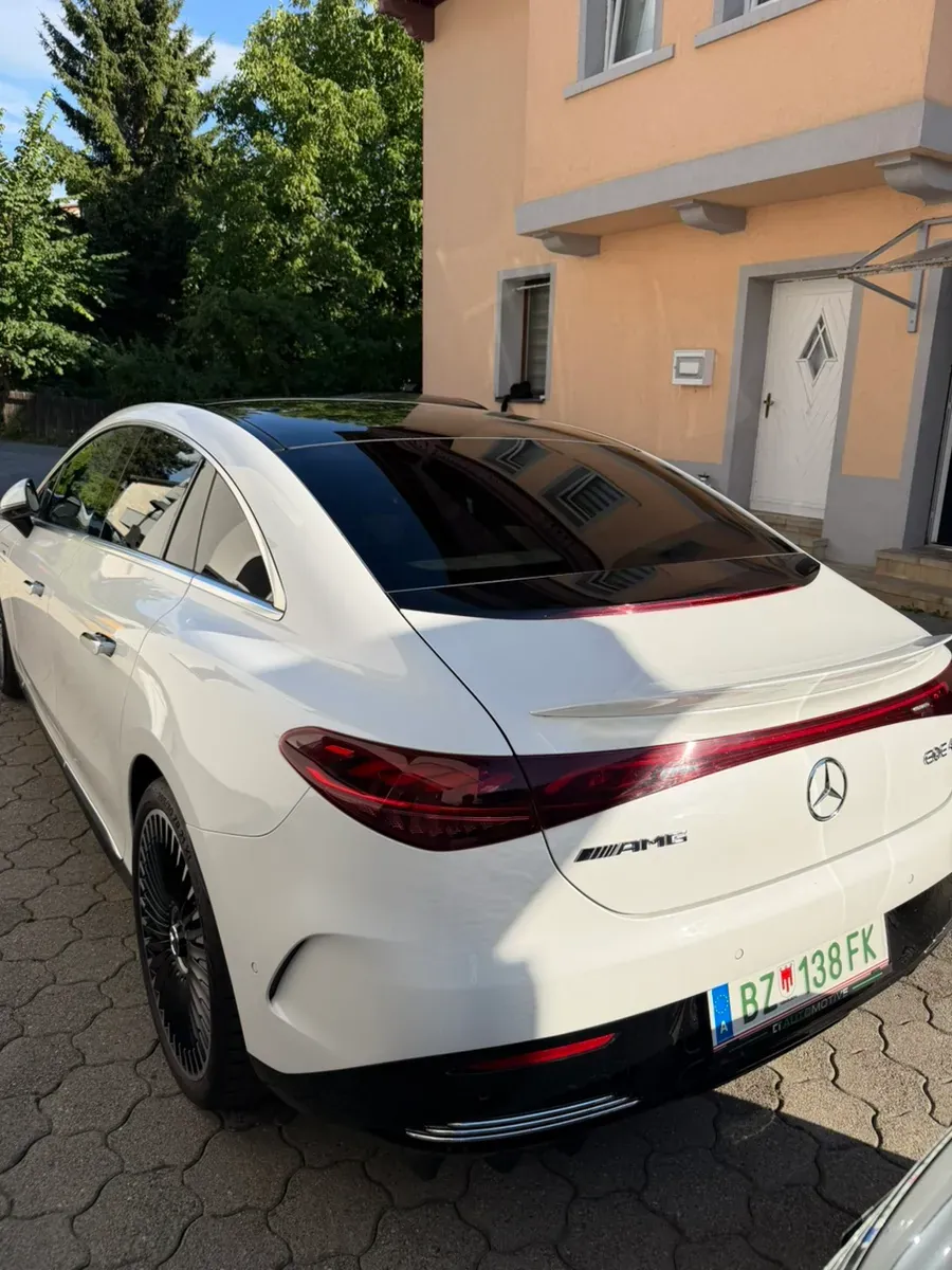 Mercedes-Benz Eqe 2022 photo 2