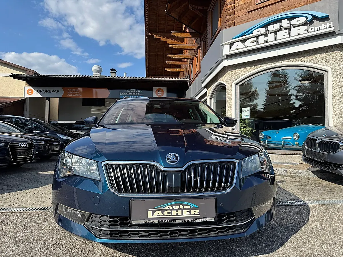 Skoda Superb 2019 photo 2