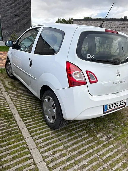 Renault Twingo 2013 photo 2