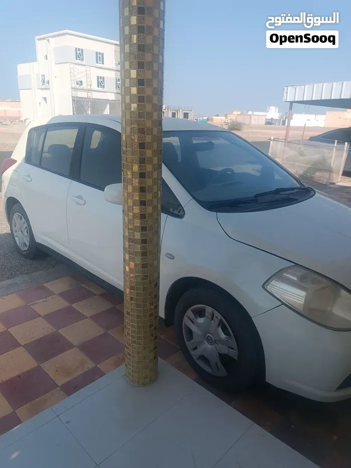 Nissan Tiida 2008 photo 2