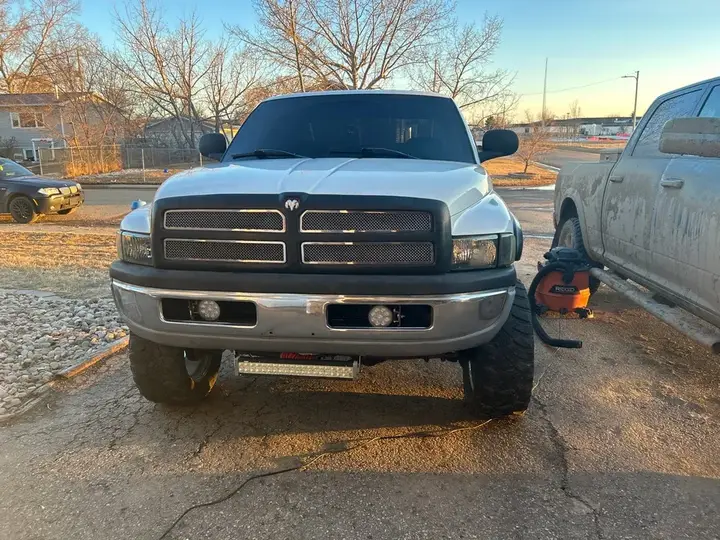 Dodge Ram 1500 1998 photo 4