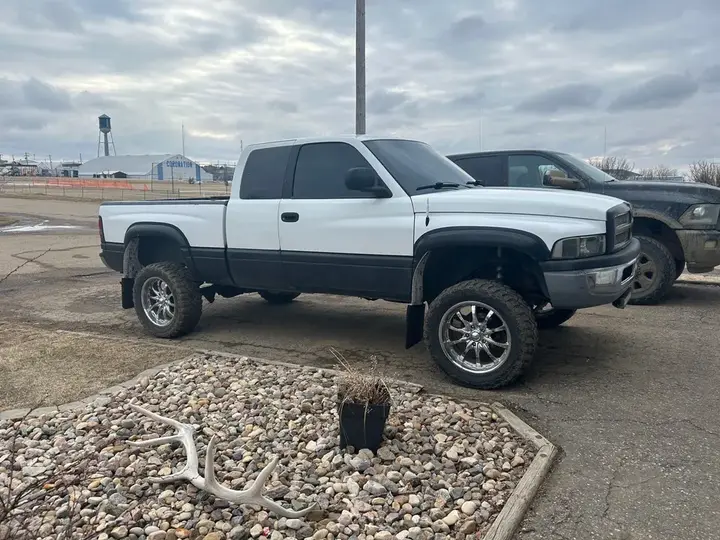 Dodge Ram 1500 1998 photo 3