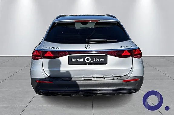 Mercedes-Benz E300 De 2024 photo 4
