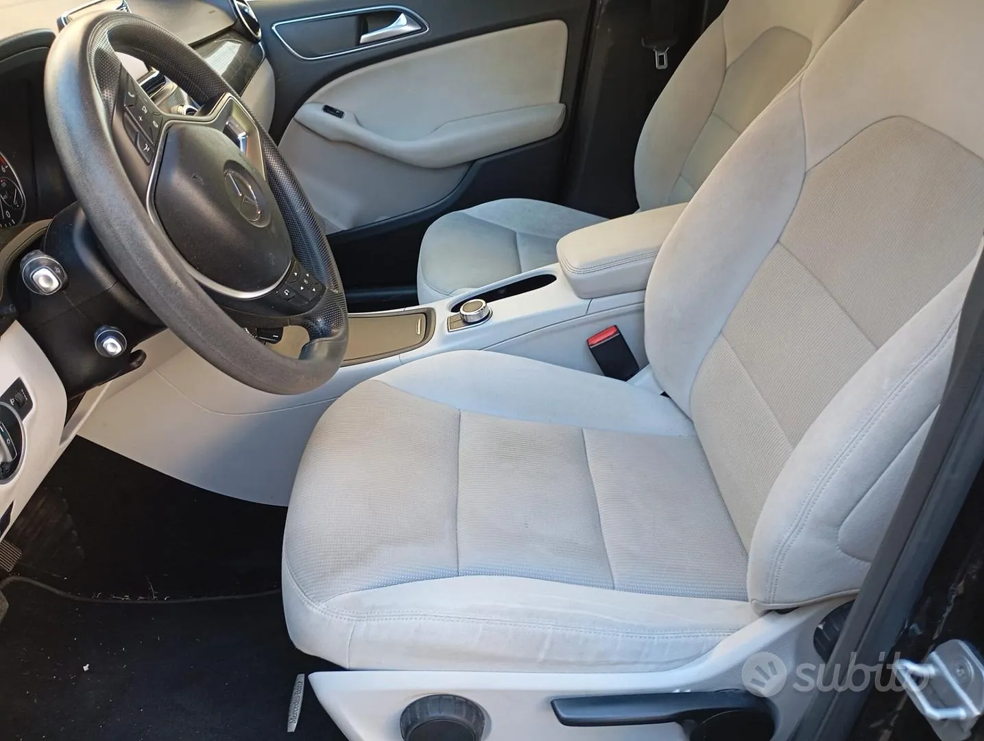 Mercedes-Benz B-Class 2012 photo 5