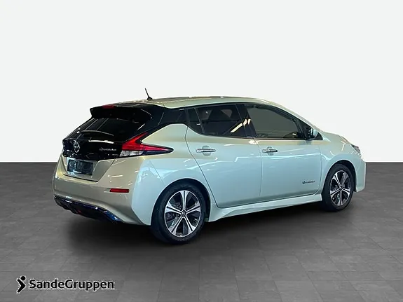 Nissan Leaf 2018 photo 5