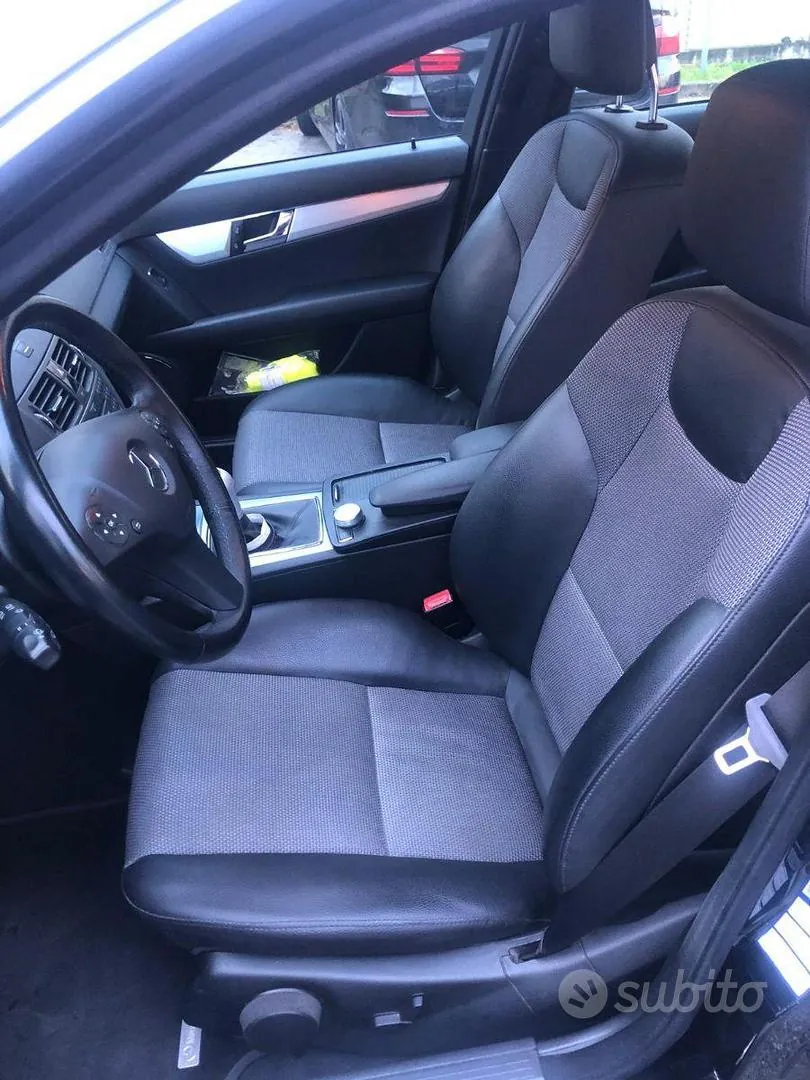 Mercedes-Benz C180 Kompressor 2009 photo 4