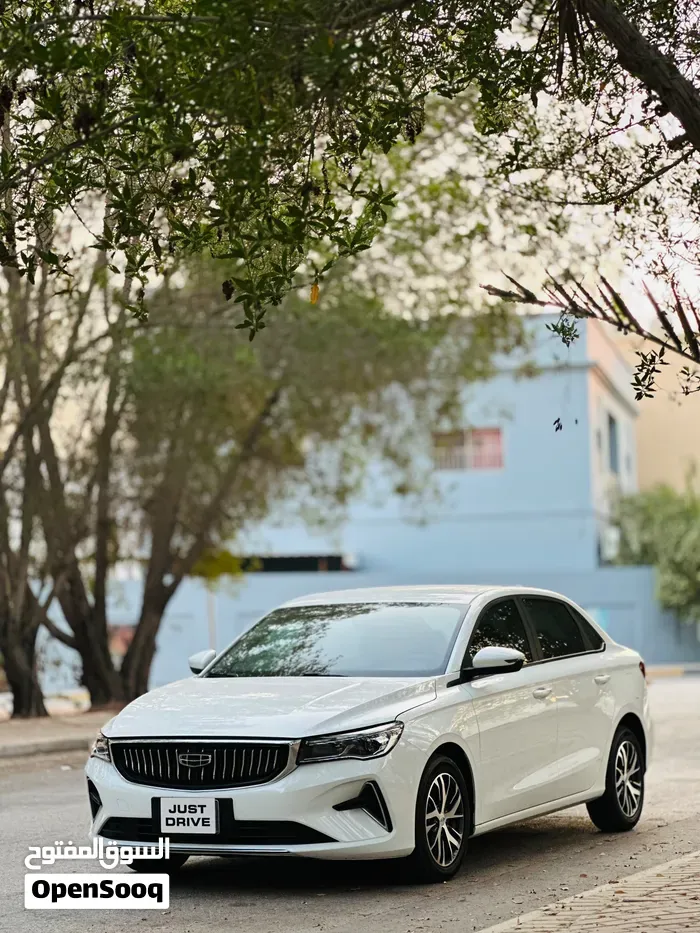 Geely Emgrand 2025 photo 3