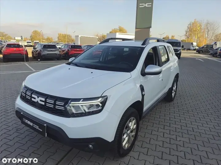 Dacia Duster 2023 photo 2