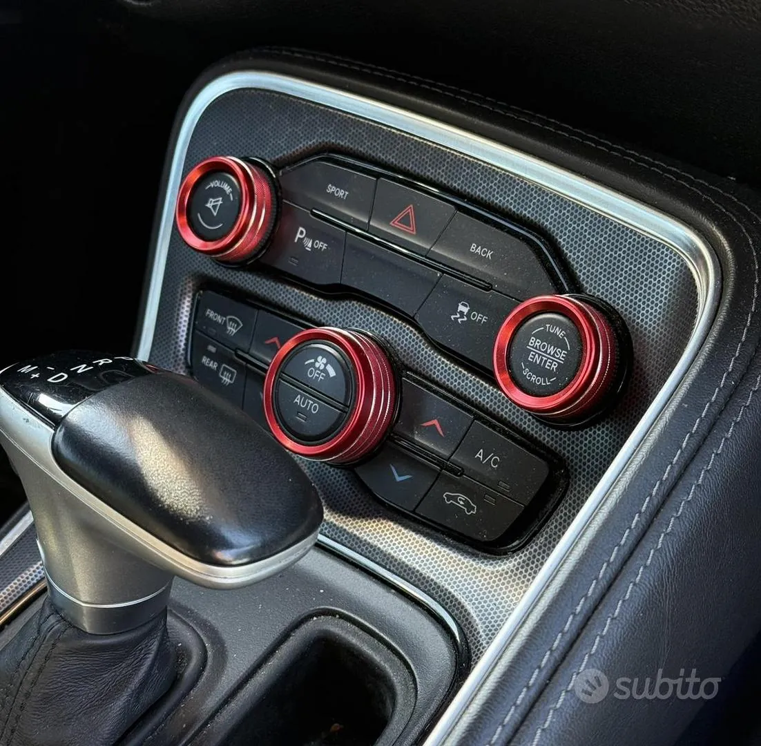 Dodge Challenger 2015 photo 5