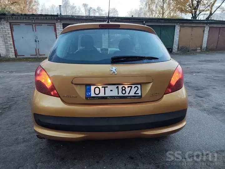 Peugeot 207 2006 photo 4