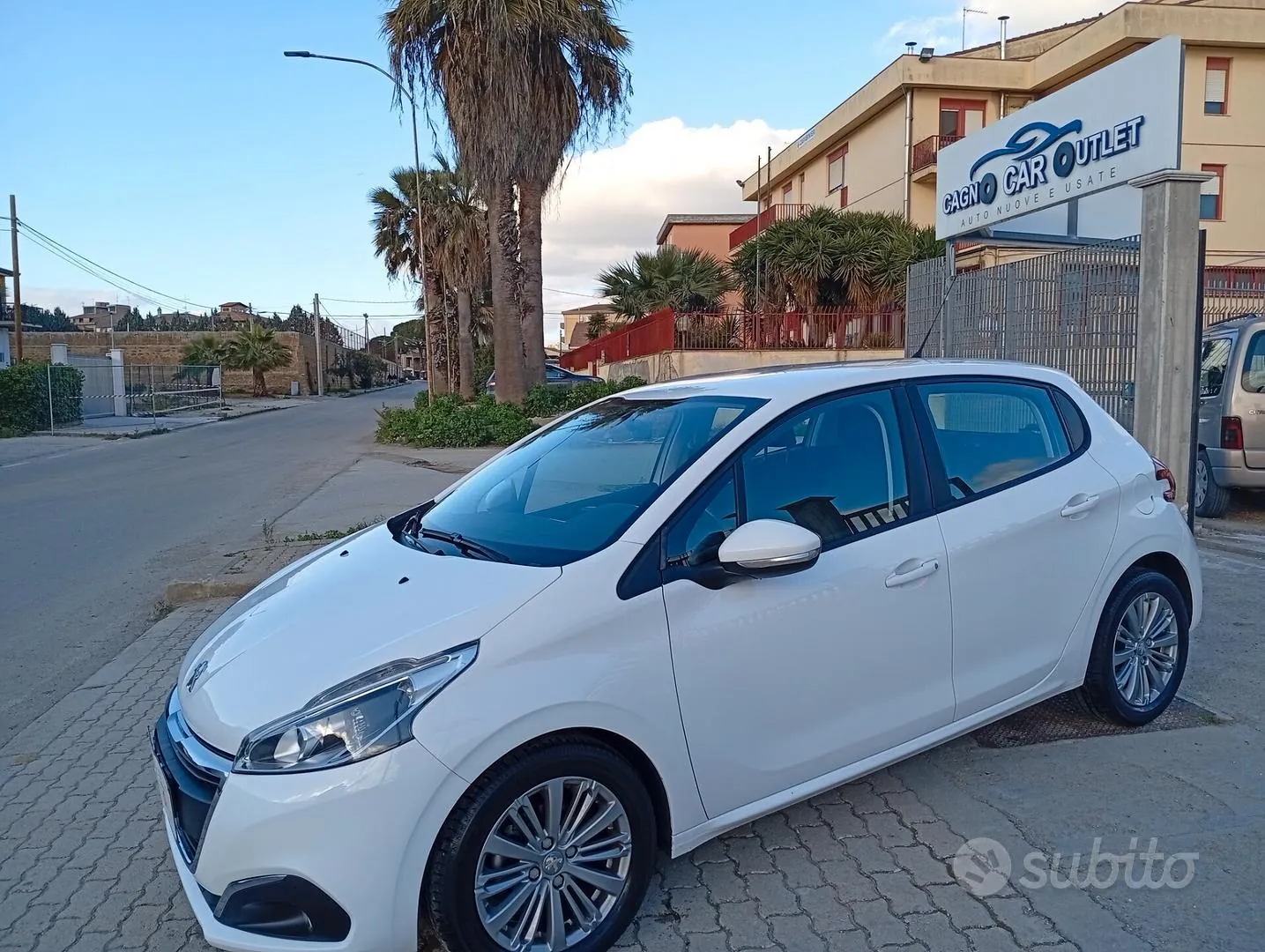 Peugeot 208 2016 photo 5