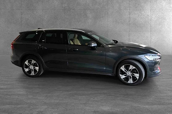 Volvo V60 Cross Country 2019 photo 4