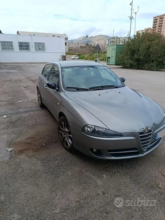Alfa Romeo 147 2010 photo 5