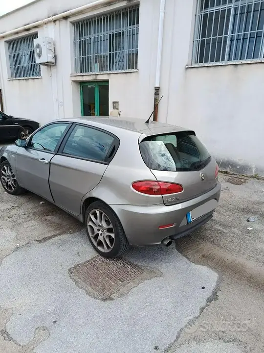 Alfa Romeo 147 2010 photo 4