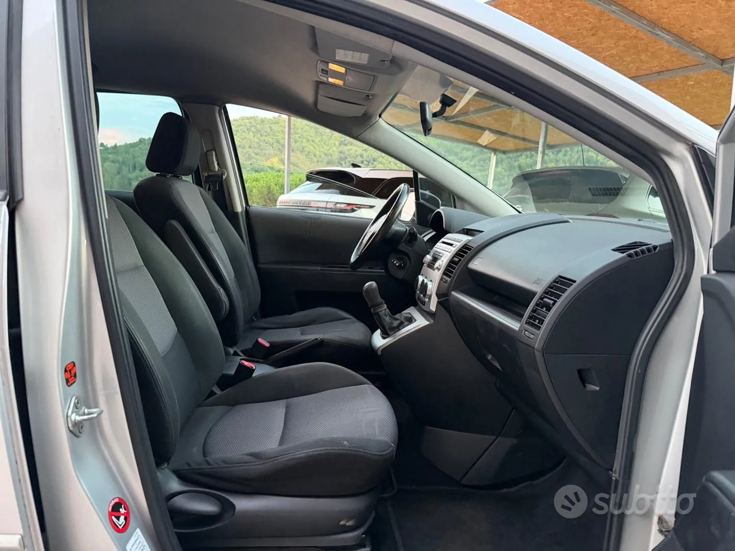 Mazda Mazda5 2006 photo 5