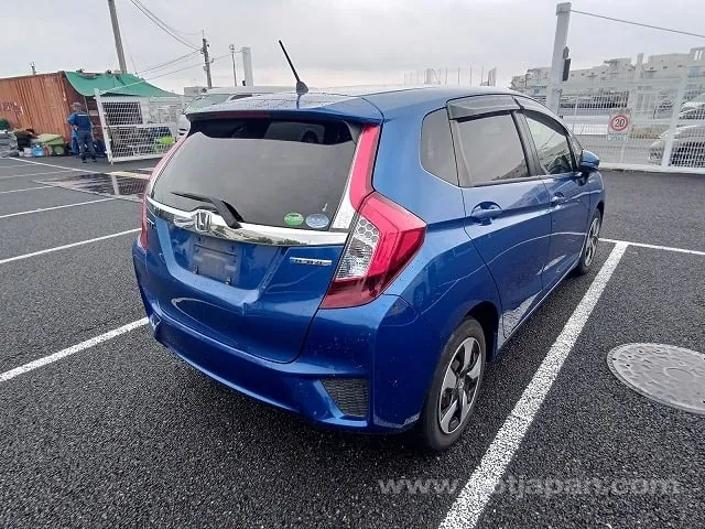 Honda Fit 2015 photo 4