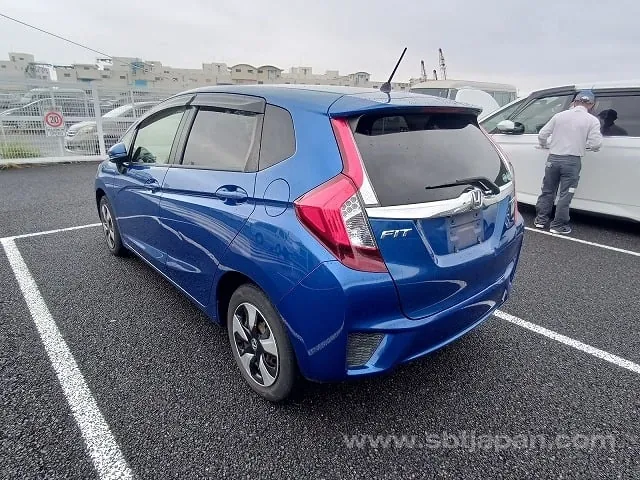 Honda Fit 2015 photo 3