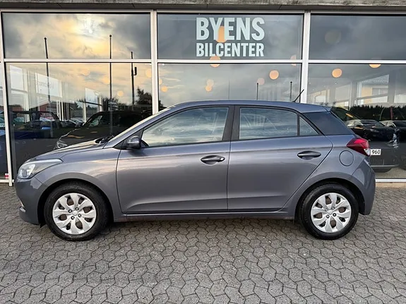 Hyundai I20 2016 photo 2