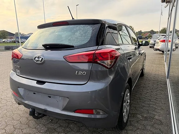 Hyundai I20 2016 photo 5