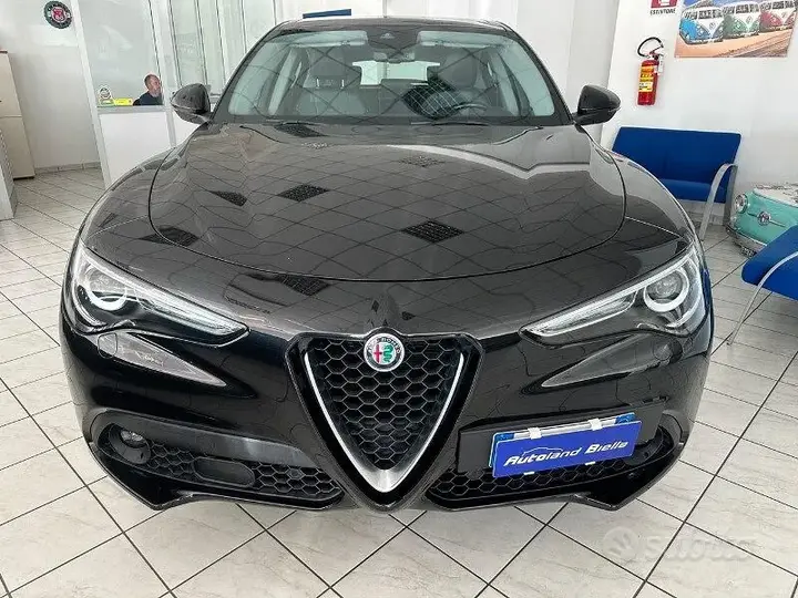 Alfa Romeo Stelvio 2018 photo 3