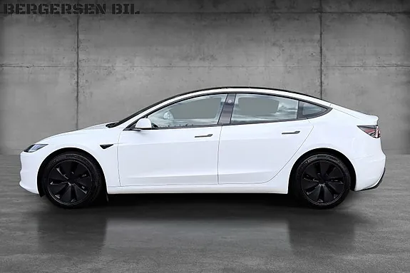 Tesla Model 3 2024 photo 3