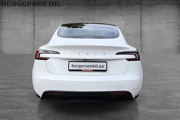 Tesla Model 3 2024 photo 5