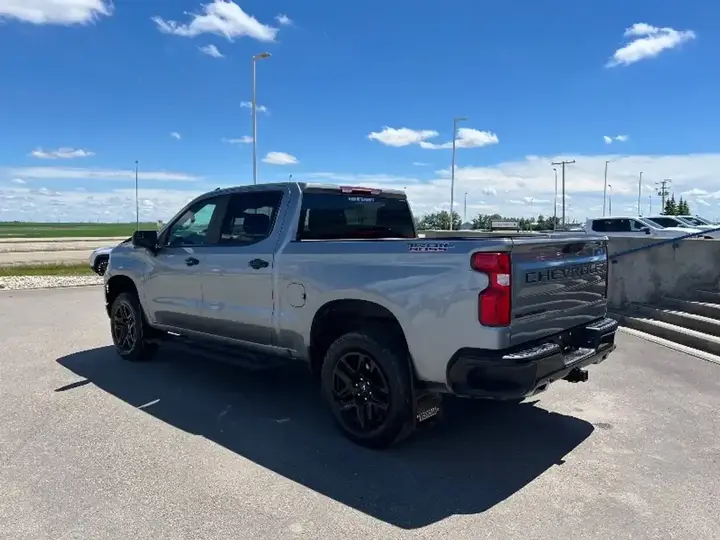 Chevrolet Silverado 1500 2025 photo 3