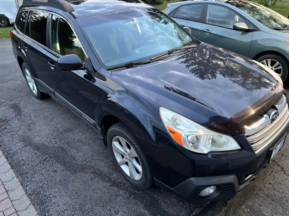 Subaru Outback 2013 photo 3