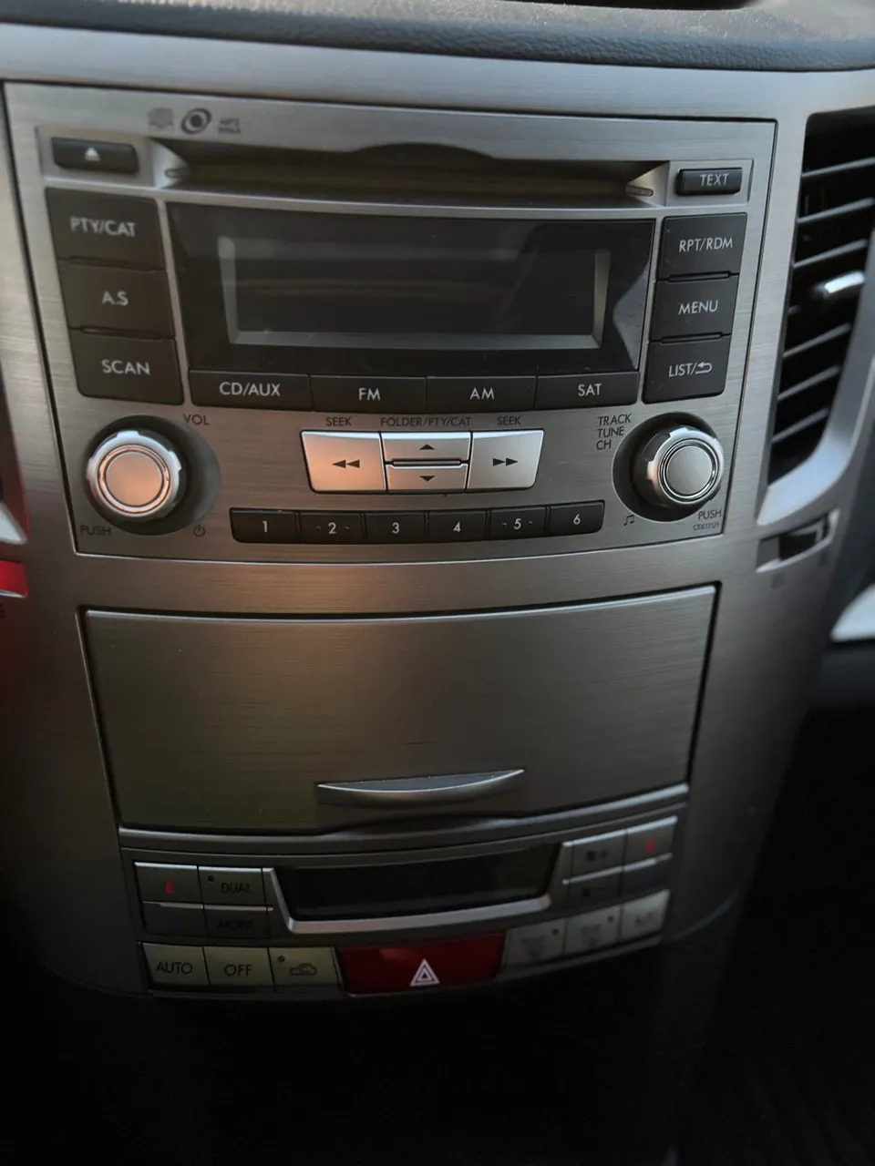 Subaru Outback 2013 photo 4