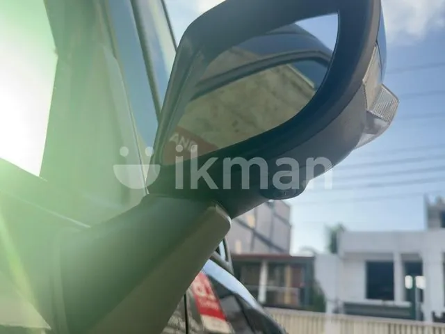 Toyota Roomy 2023 photo 2