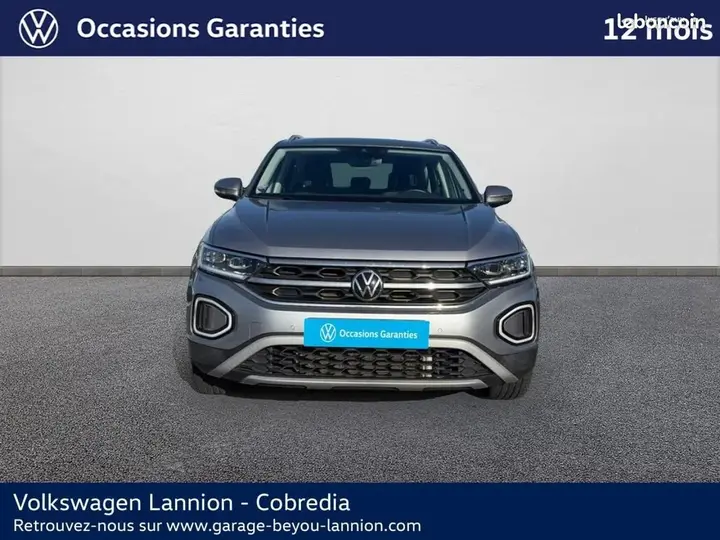 Volkswagen T-Roc 2023 photo 2