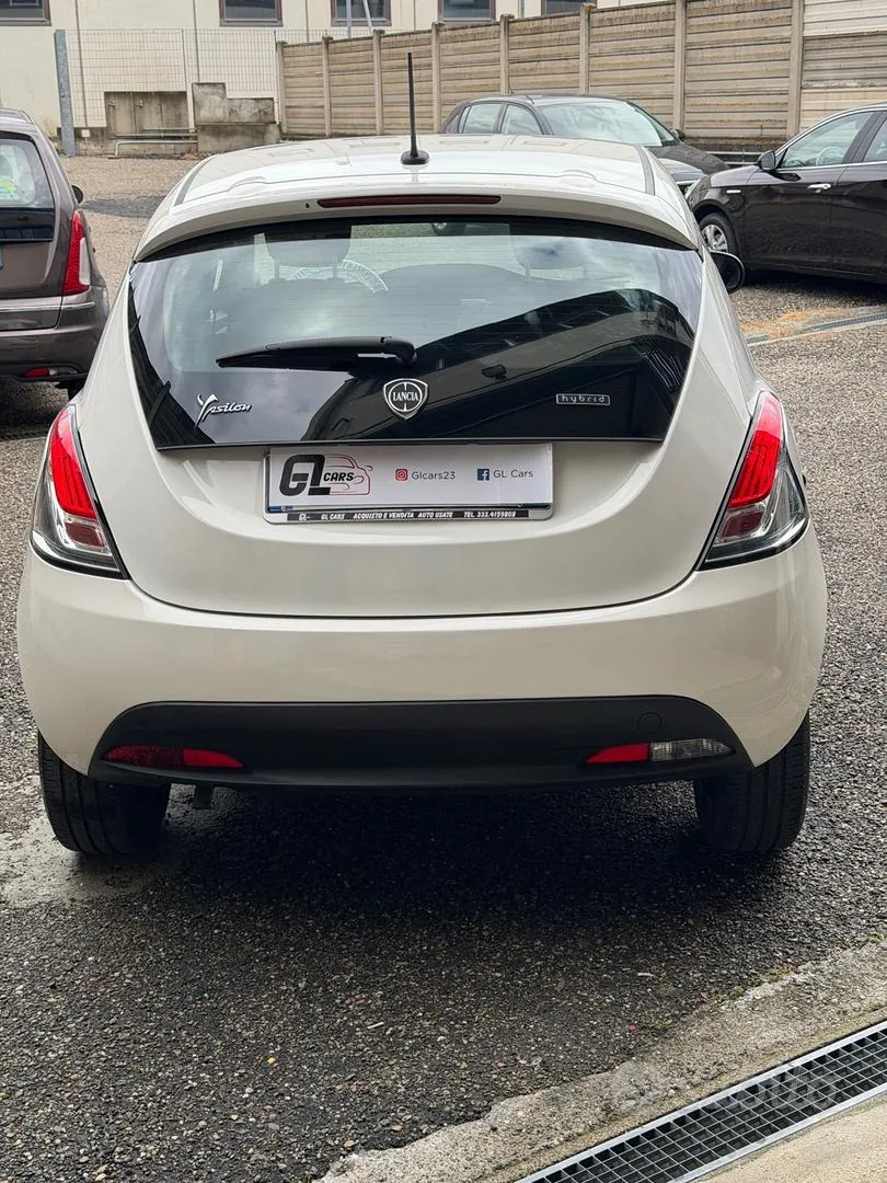 Lancia Ypsilon 2021 photo 5