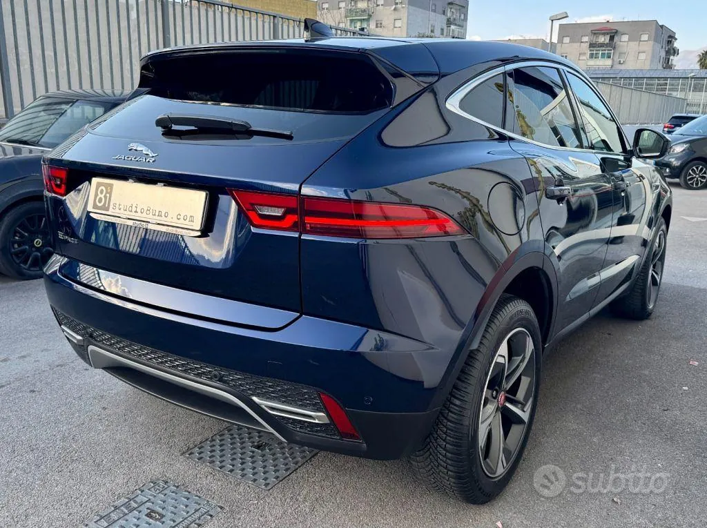 Jaguar E-Pace 2022 photo 4