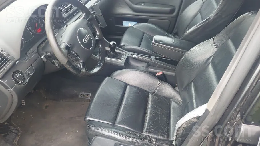 Audi A4 2004 photo 4