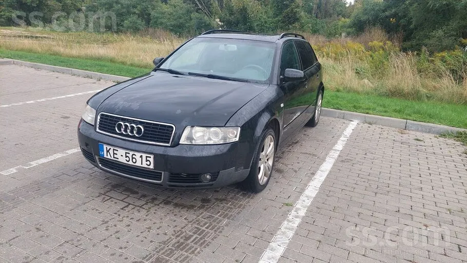 Audi A4 2004 photo 2
